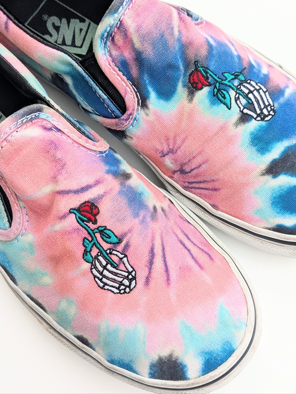 Vans Slip-On Tie Dye Skeleton Rose Sneakers W7.5/M6 - Picture 2 of 6
